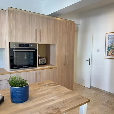 Apartment Stasandrou Center *